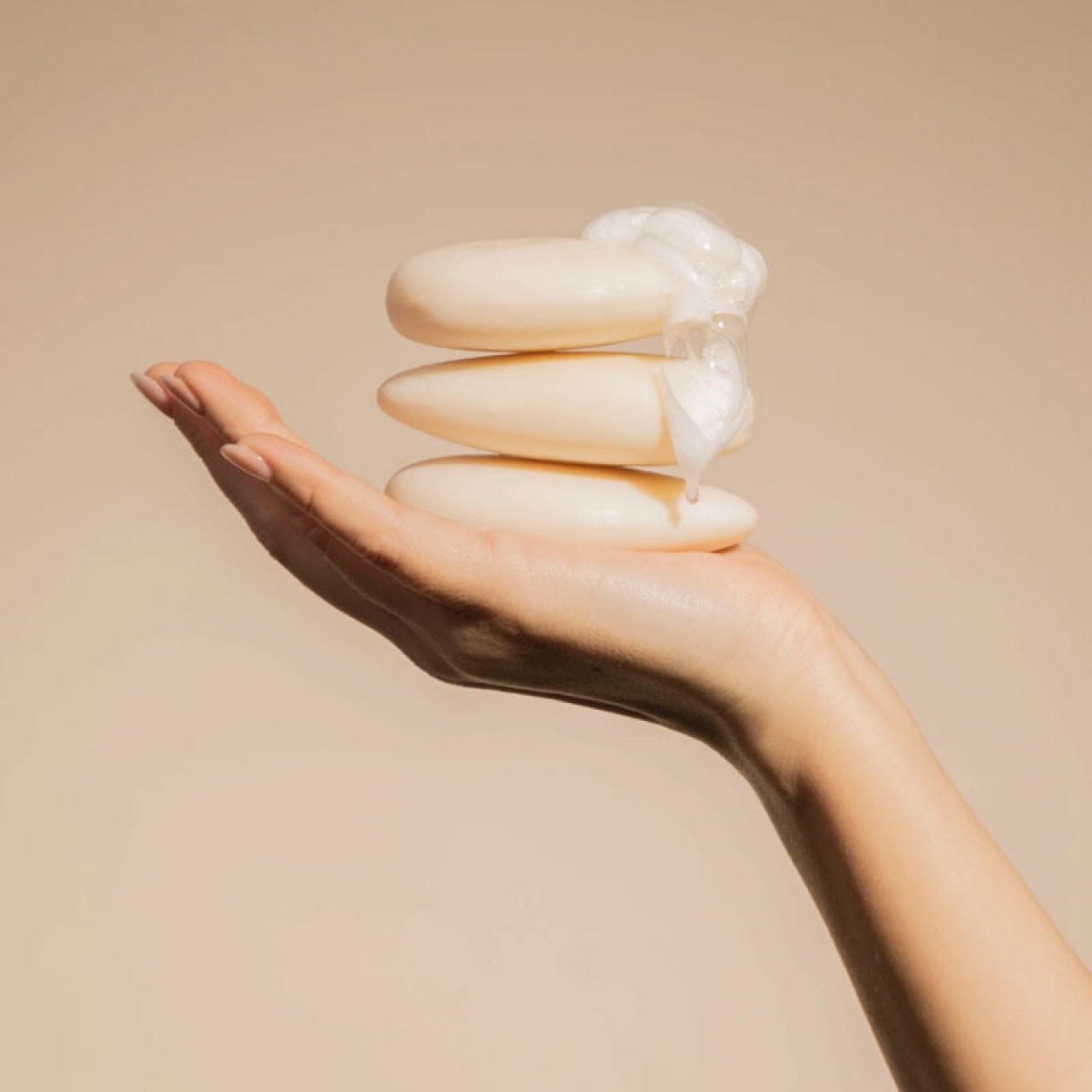 detergente-viso-solido-per-pelli-sensibili-85g-compagnie-de-provence-italia-cppf0118ss085sa-13 detergente-viso-solido-per-pelli-sensibili-85g-compagnie-de-provence-italia-cppf0118ss085sa-13