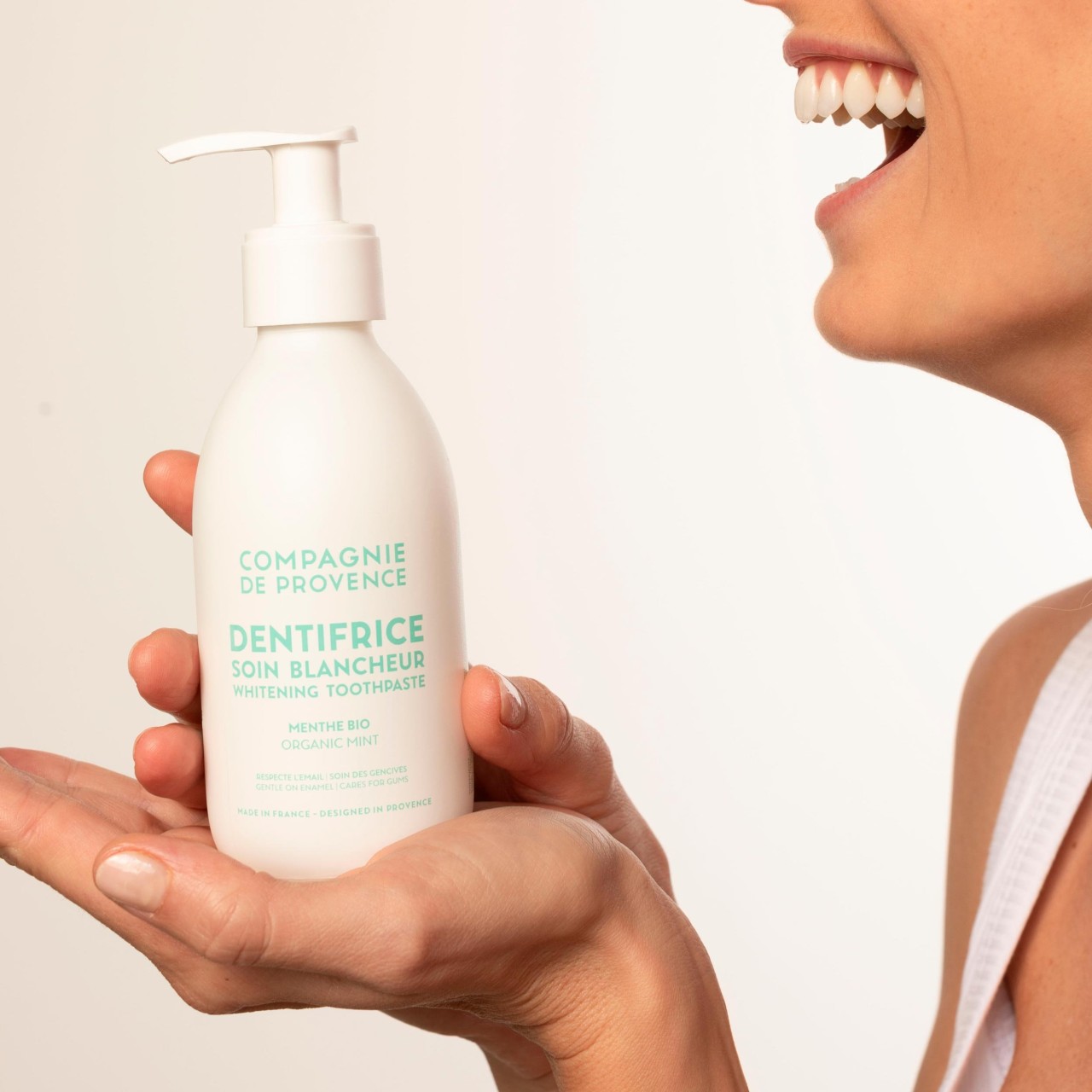 dentifricio-sbiancante-biologico-180ml-compagnie-de-provence-italia-cppf0119de180bl-14 dentifricio-sbiancante-biologico-180ml-compagnie-de-provence-italia-cppf0119de180bl-14